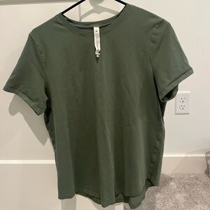 Women’s lululemon organic cotton tee